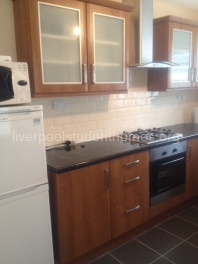  kitchen - ELECTRIC OVEN / GAS HOB