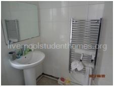 Ground floor bathroom