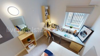 Silver En Suite Plus